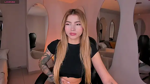 LexieWayne online show from January 2026 09:18:02 PM