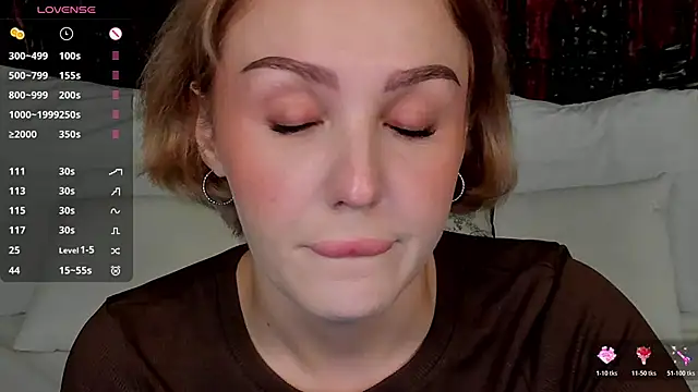 LianaFord online show from November 2025 08:34:01 PM