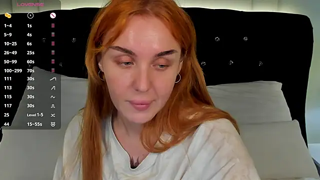 LianaFord online show from November 2025 07:51:01 PM