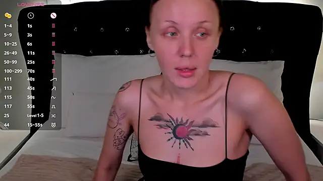 LianaFord online show from April 2026 04:46:01 AM