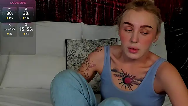 LianaFord online show from October 2025 07:58:01 PM