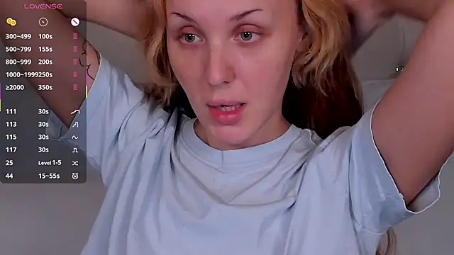 LianaFord online show from December 2025 12:01:02 AM