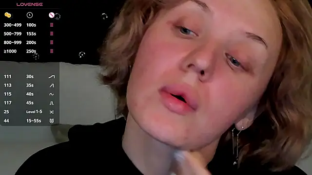 LianaFord online show from December 2025 10:04:01 PM