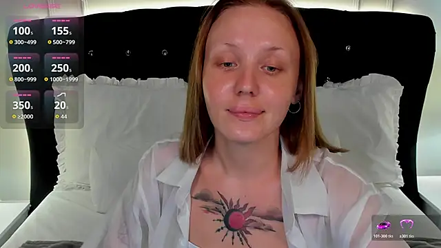 Snapshot of LianaFord chatting on May 2026 05:05:01 AM LianaFord online show from May 2026 05:05:01 AM