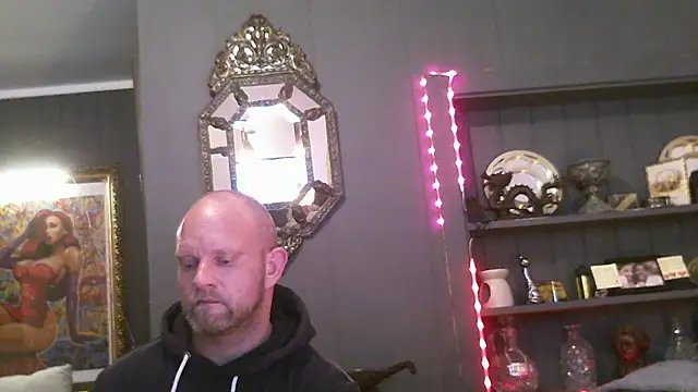 Trapods online show from December 2024 09:00:01 AM