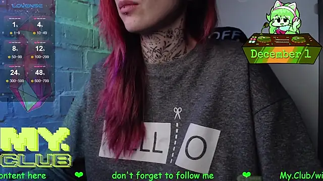 Snapshot of Witch_Emma chatting on December 2025 09:32:01 AM Witch Emma online show from December 2025 09:32:01 AM