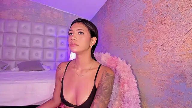 AntonellaRossi online show from November 2025 07:40:01 PM