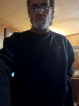 Snapshot of OralDesires2 chatting on November 2025 11:37:01 PM OralDesires2 online show from November 2025 11:37:01 PM