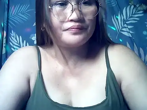 Snapshot of Amazing_Angel22 chatting on May 2026 02:45:01 PM Amazing Angel22 online show from May 2026 02:45:01 PM