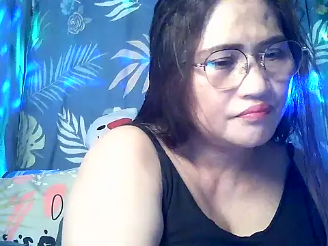 Amazing Angel22 online show from December 2025 04:40:02 PM