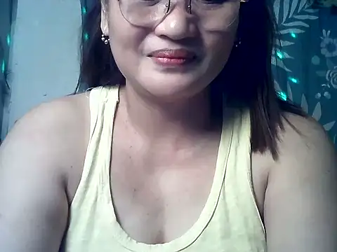 Amazing Angel22 online show from April 2026 09:41:01 PM