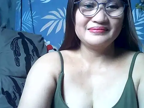 Snapshot of Amazing_Angel22 chatting on June 2026 09:28:02 AM Amazing Angel22 online show from June 2026 09:28:02 AM