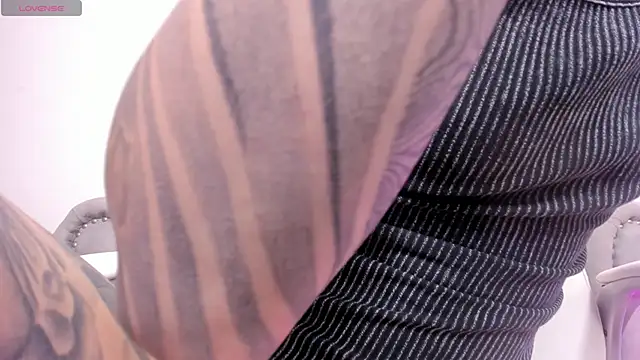 Snapshot of barbie_scoth_ chatting on December 2025 09:34:01 PM barbie scoth online show from December 2025 09:34:01 PM