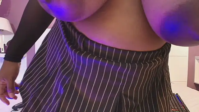 Snapshot of StaceyGraves_ chatting on October 2025 03:22:02 PM StaceyGraves online show from October 2025 03:22:02 PM