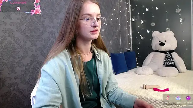 KateJonson online show from June 2026 10:34:01 AM