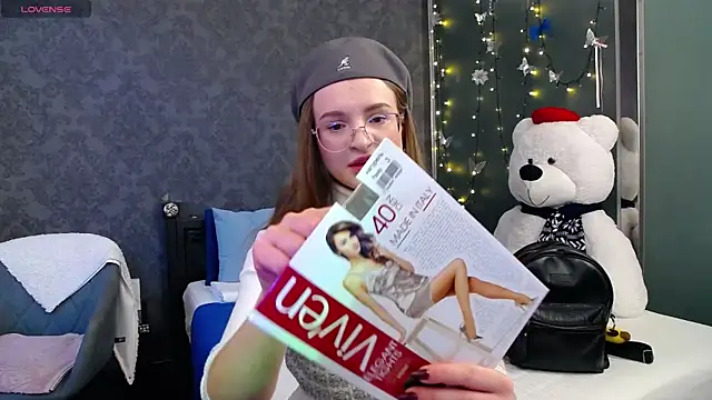 KateJonson online show from November 2025 02:11:01 PM