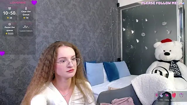 KateJonson online show from April 2026 01:05:02 PM