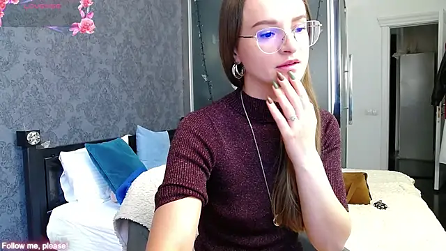 KateJonson online show from September 2025 07:12:01 AM