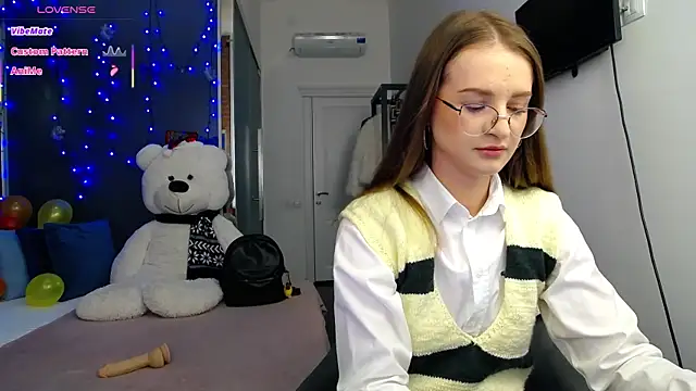 KateJonson online show from March 2025 12:39:02 PM