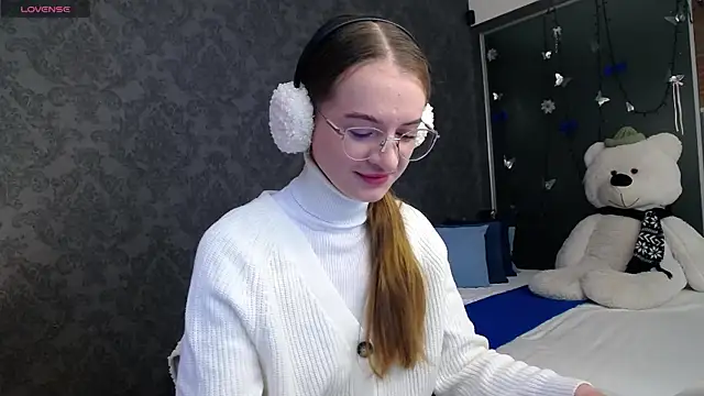 KateJonson online show from November 2025 07:41:01 AM