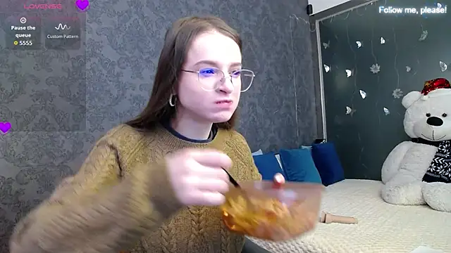 KateJonson online show from January 2026 07:36:01 AM