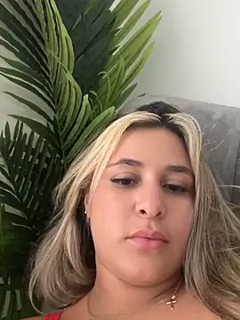 Snapshot of Lana_Sofia1 chatting on October 2025 09:22:02 PM Lana Sofia1 online show from October 2025 09:22:02 PM