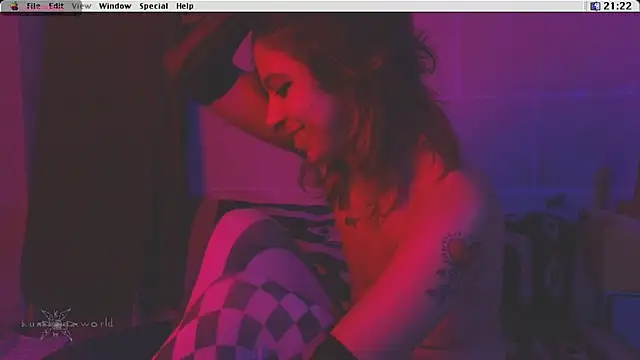 Snapshot of Kryptosworld chatting on October 2025 07:23:01 PM Kryptosworld online show from October 2025 07:23:01 PM