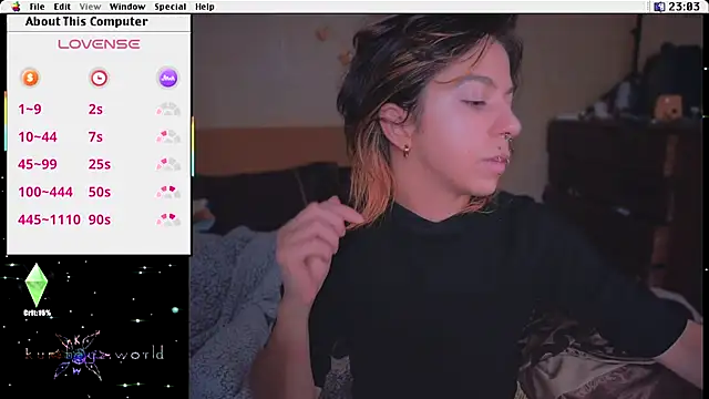 Snapshot of Kryptosworld chatting on November 2025 10:04:02 PM Kryptosworld online show from November 2025 10:04:02 PM