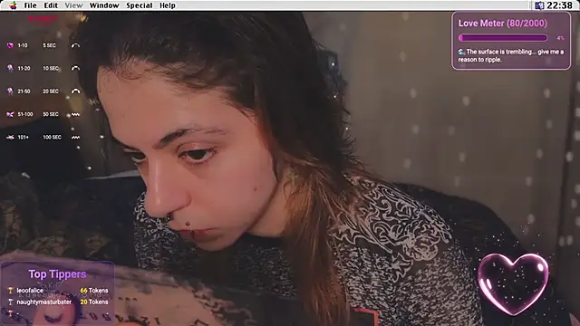 Snapshot of Kryptosworld chatting on February 2026 09:39:02 PM Kryptosworld online show from February 2026 09:39:02 PM