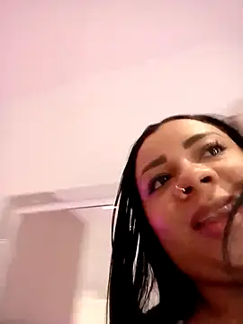 Snapshot of MelanyShayk chatting on March 2025 06:37:01 PM MelanyShayk online show from March 2025 06:37:01 PM