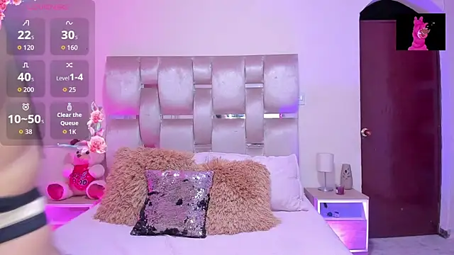 Snapshot of MelanyShayk chatting on October 2025 01:52:01 AM MelanyShayk online show from October 2025 01:52:01 AM