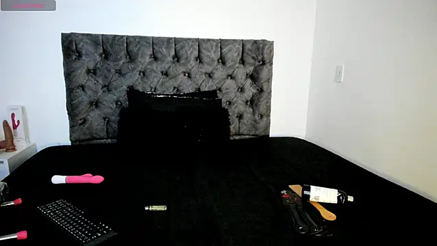 Snapshot of sweet__wild chatting on November 2025 11:41:01 PM sweet wild online show from November 2025 11:41:01 PM