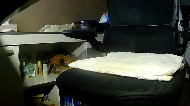 suedel65 online show from April 2026 02:40:01 AM