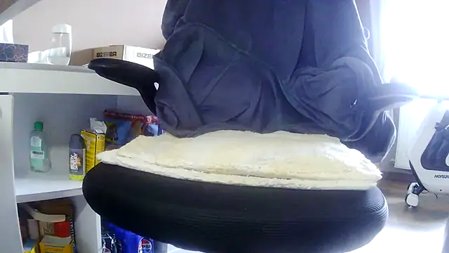 suedel65 online show from February 2026 03:03:02 PM