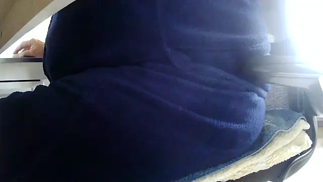 suedel65 online show from May 2026 10:32:01 AM