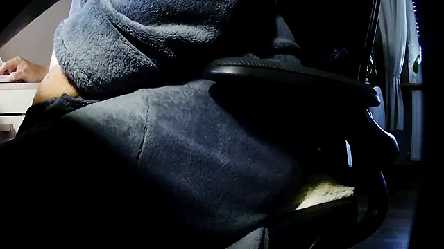 suedel65 online show from May 2026 03:56:02 AM