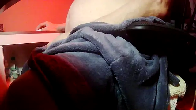 suedel65 online show from February 2026 03:50:01 AM