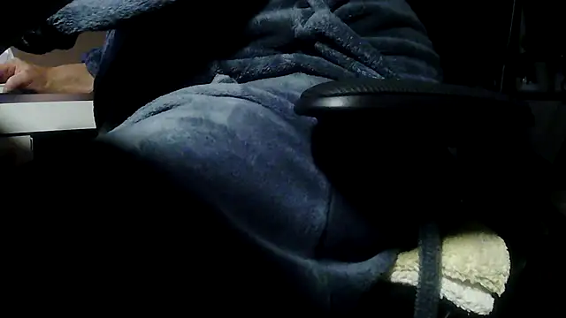 suedel65 online show from February 2026 04:31:02 AM