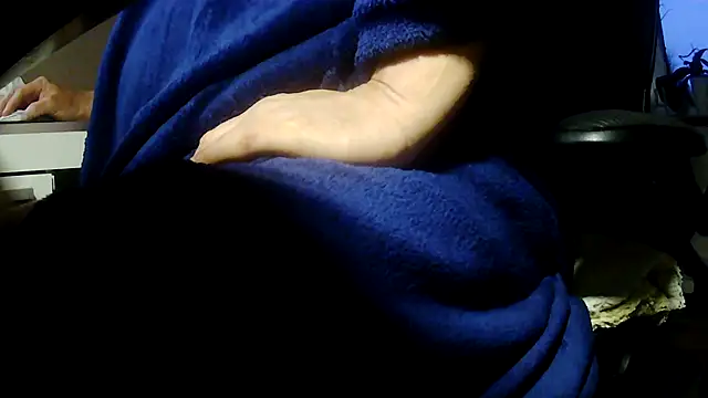 suedel65 online show from April 2026 04:31:02 AM