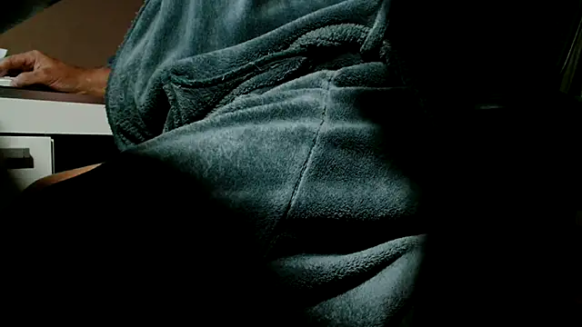 suedel65 online show from September 2025 03:24:01 AM