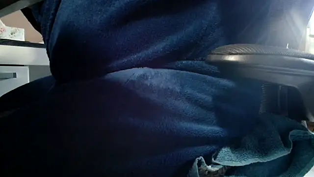 suedel65 online show from September 2025 03:52:02 PM