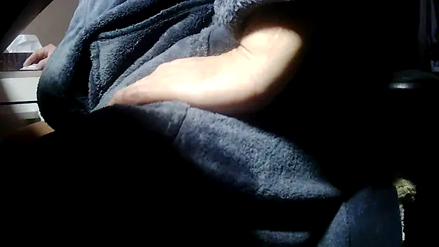 suedel65 online show from February 2026 03:28:01 AM