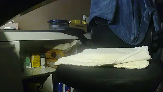 suedel65 online show from April 2026 02:13:01 AM