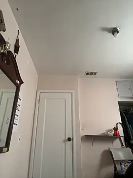 imyogi23 online show from February 2026 10:07:01 PM