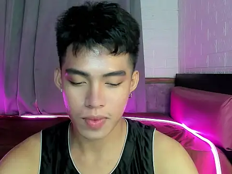 Lightjt04 online show from October 2025 05:10:02 PM