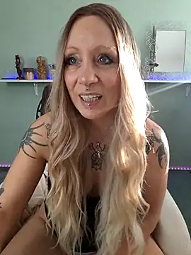 Snapshot of Jan_ina chatting on January 2025 02:17:02 PM Jan ina online show from January 2025 02:17:02 PM
