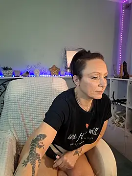Snapshot of Jan_ina chatting on January 2025 08:22:01 AM Jan ina online show from January 2025 08:22:01 AM