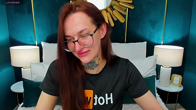 SarahLust online show from March 2026 06:22:01 AM