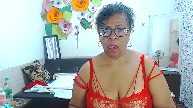 Snapshot of Yayis-hot-sexyw chatting on February 2025 05:41:01 AM Yayis-hot-sexyw online show from February 2025 05:41:01 AM