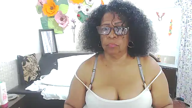 Snapshot of Yayis-hot-sexyw chatting on February 2025 10:42:01 PM Yayis-hot-sexyw online show from February 2025 10:42:01 PM